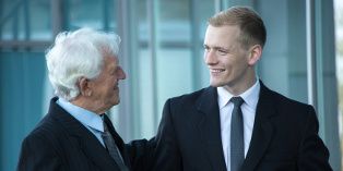 Les actionnaires désignent le président de la SAS.